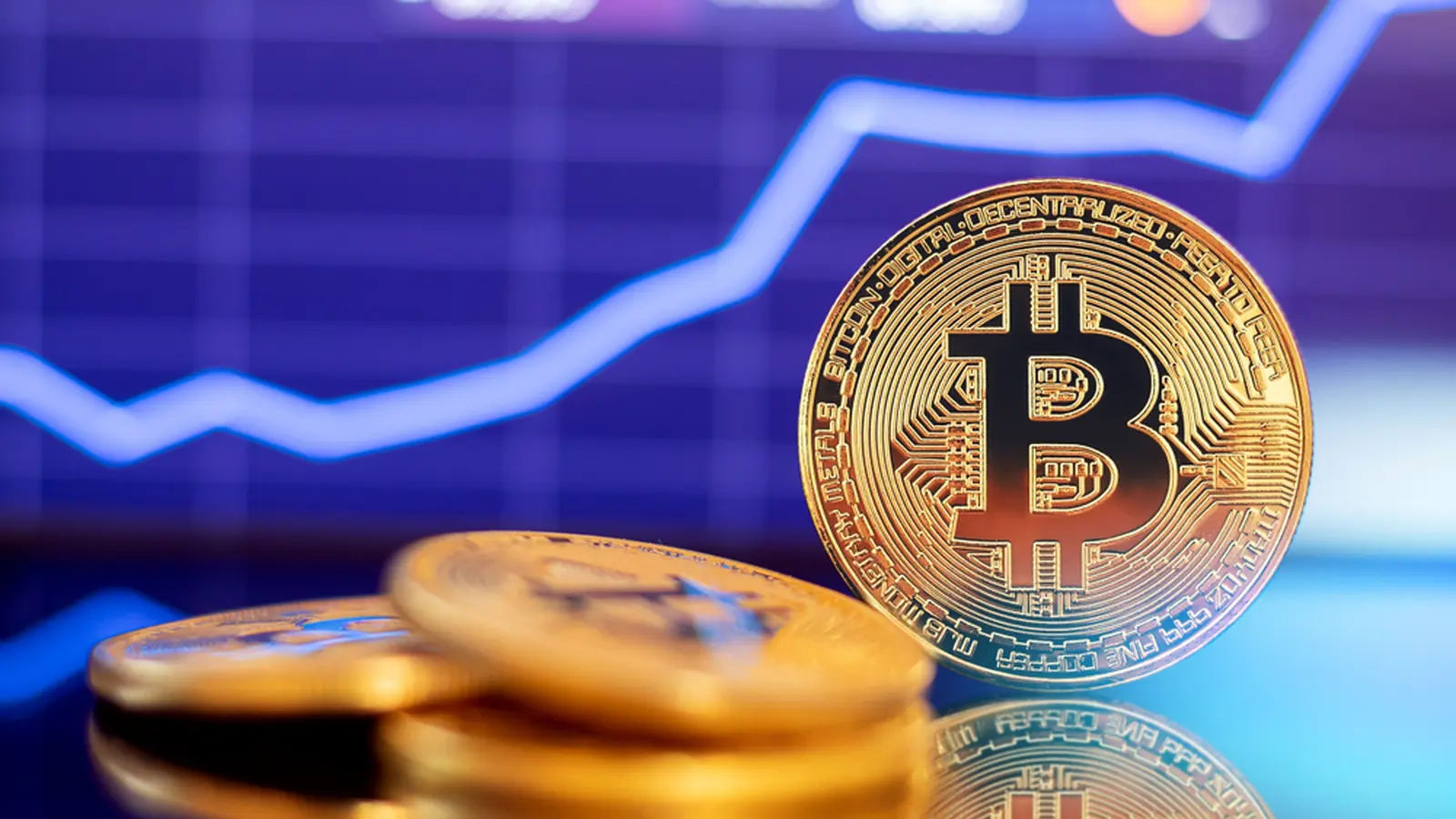 Bitcoin Tops $77K After BOJ Hikes Rates to 1.25% and ETFs