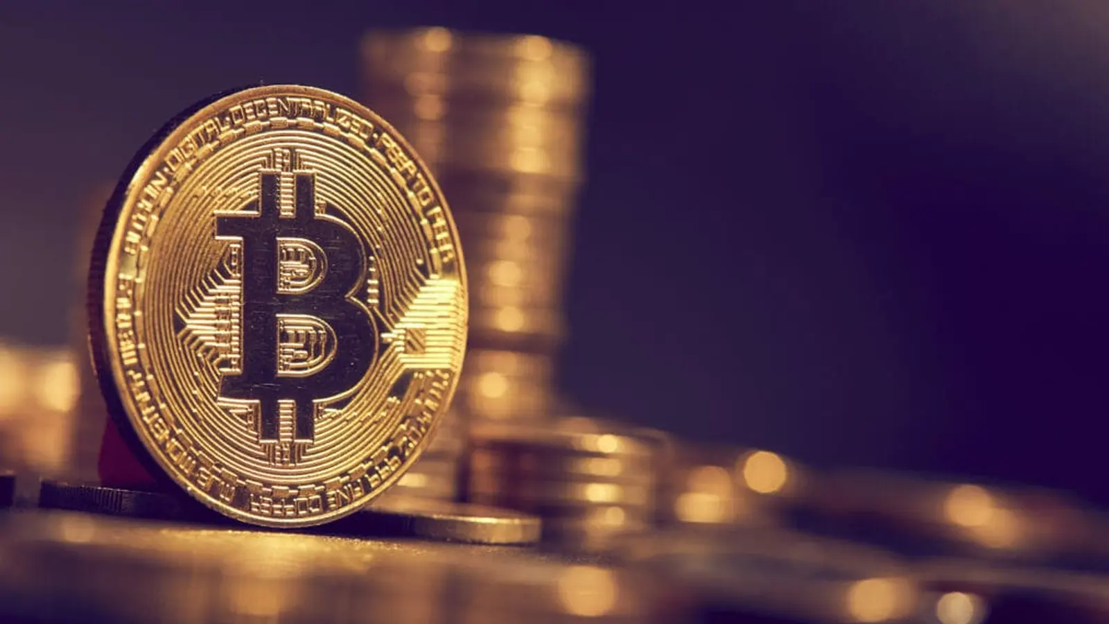 Bitcoin Under Pressure as Fed Set to Hike Rates Today