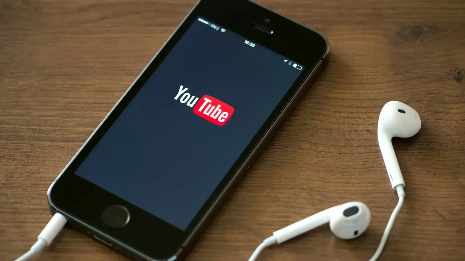 YouTube verhandelt über Hörbücher im Premium-Abo, bald