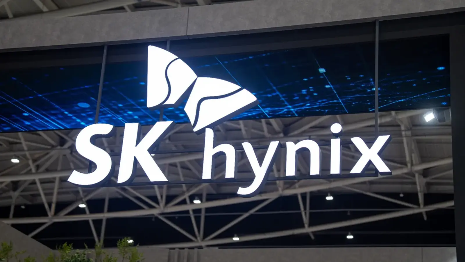 SK hynix posts KRW 104.6T Q3, warns shortage to 2030