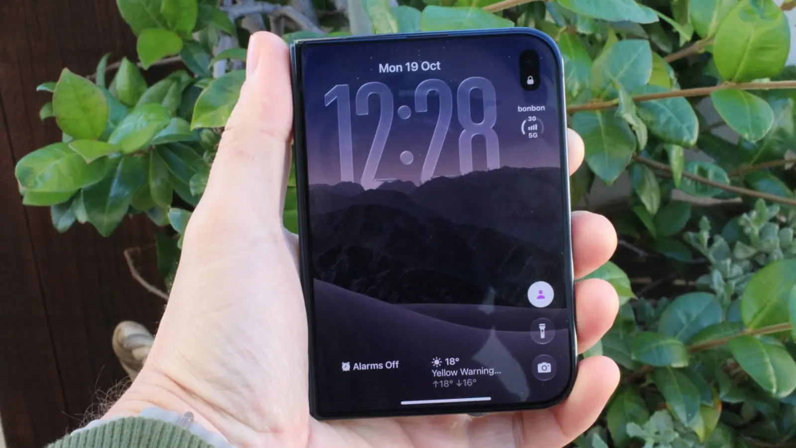Apple testet iPhone Duo 2 mit Face ID unter dem Display