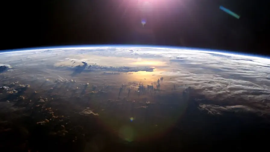 Earth Is Reshaping: Poles Rise While Equator Sinks Now