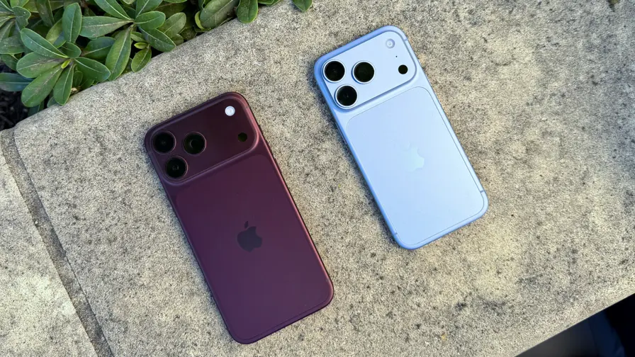 iPhone 18 Pro Max charges 50% in 15m, 100% in 55m.