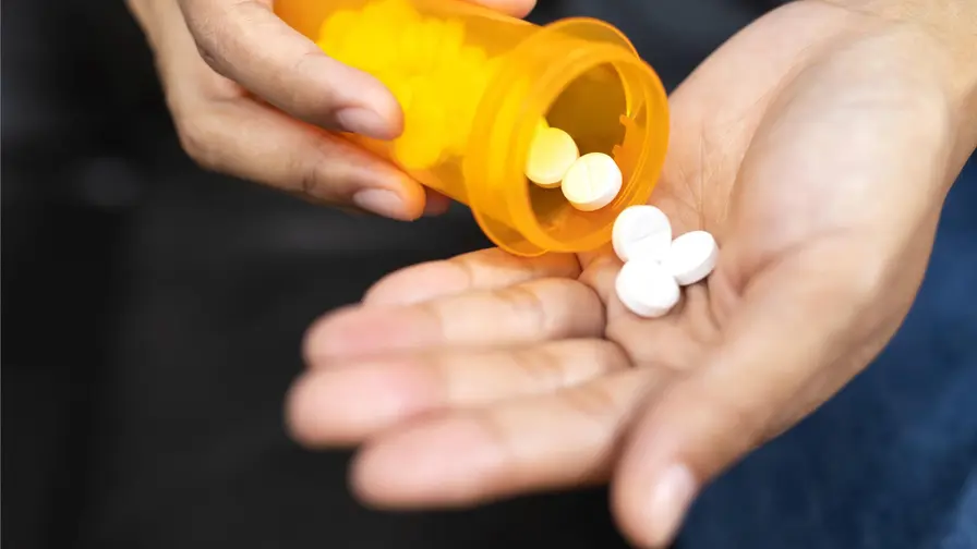 Common Blood Thinners Cut Major Risks by 69% in AF Trial