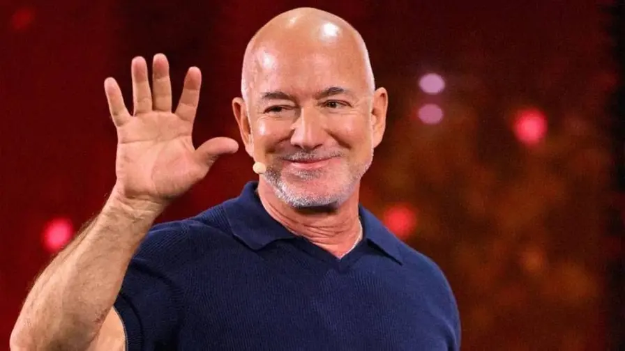 Jeff Bezos Says AI Could Cut Workweek to Three Days