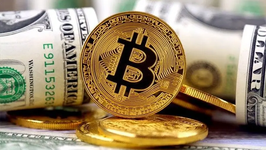 Bitcoin Falls 4% in October — Seasonal Pattern Breaks?