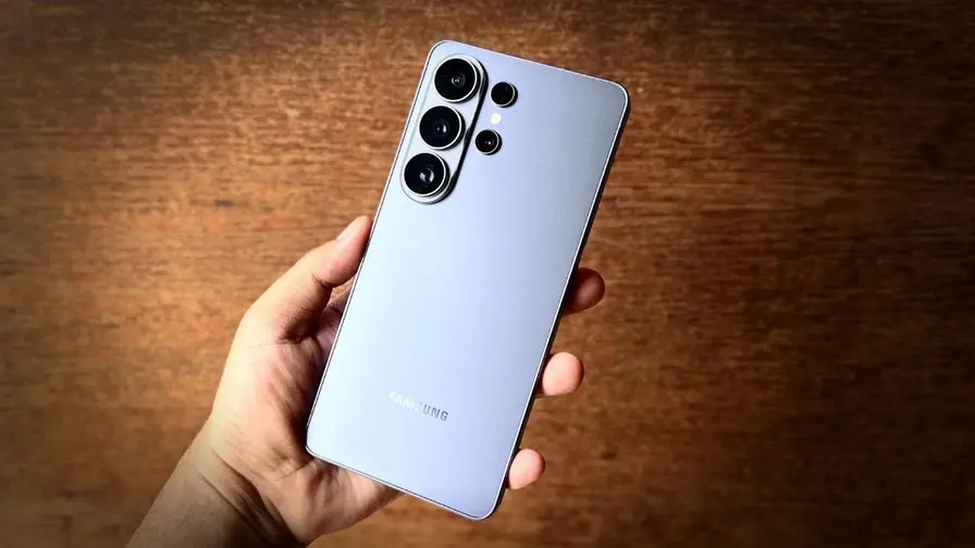 MIIT Listing Suggests Galaxy S27+ Could Lose UWB in 2027