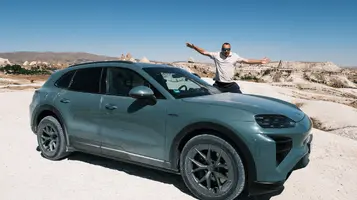 Porsche Cayenne Turbo Electric: 1,139 hp, 2.5s 0-62 mph