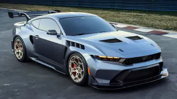 Ford Builds 5.4L V8 Redlining at 9,000 rpm for WEC
